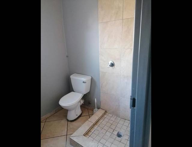 2 BEDROOM APARTMENT FOR SALE IN JABULANI